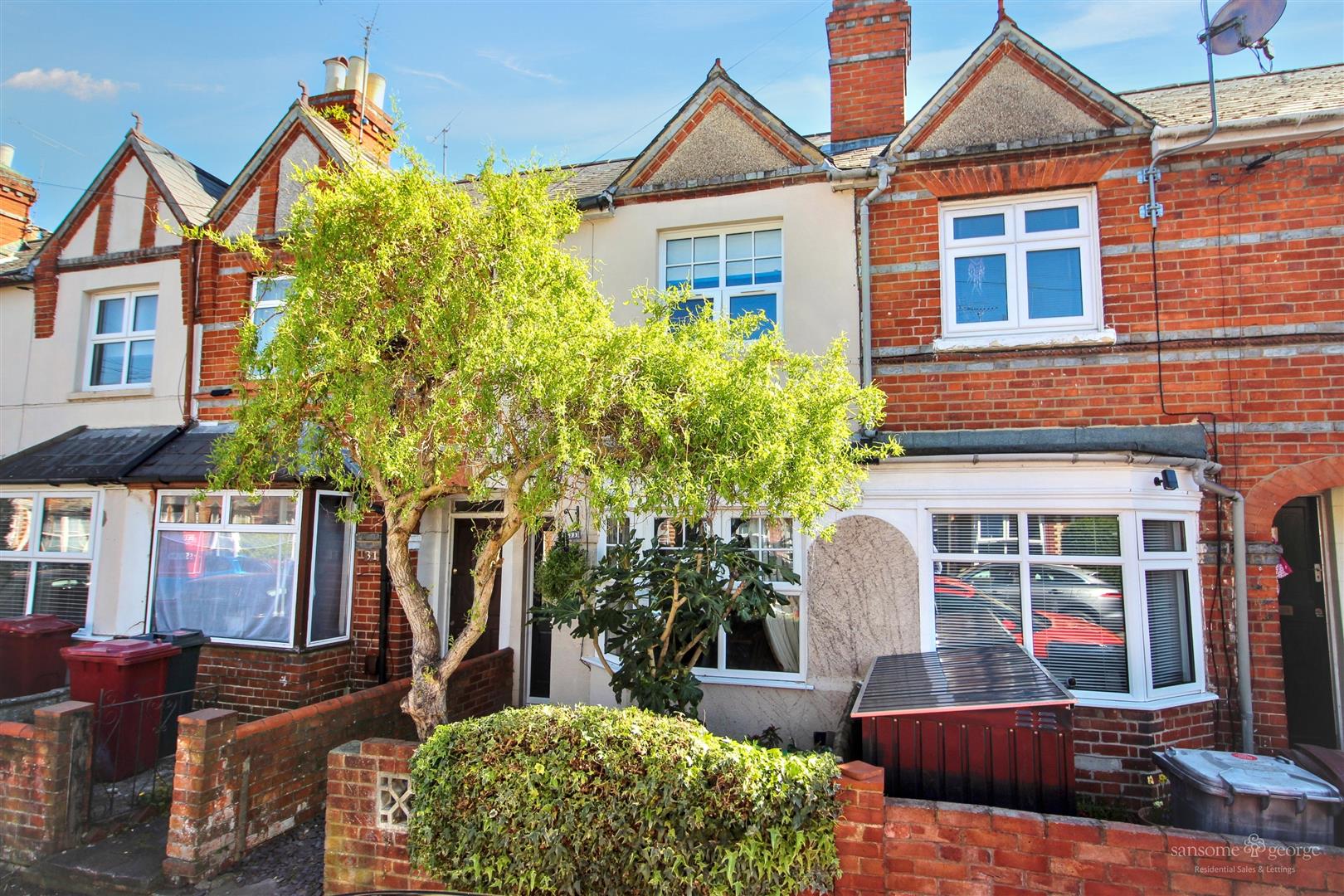 3 bed property in Connaught Road, Reading